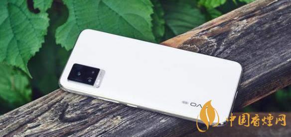vivoy70s和vivos7哪個好？vivoy70s和vivos7兩款手機參數(shù)對比