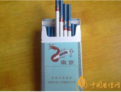 過年待客買什么香煙好，中華撐場面軟云看內(nèi)在